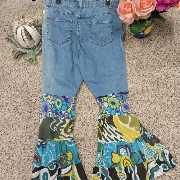 3801 Size 14p Upcycled Denim & Company Flare Leg high rise Jeans. - Picture 3 of 5